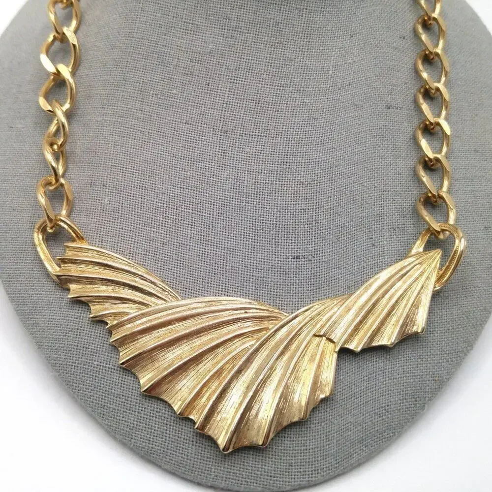 Vintage Park Lane Gold Frontal Necklace, Wide Chain, 18 Inches